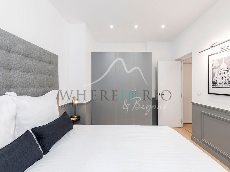 Luxury apartment with 3 bedrooms in Paris