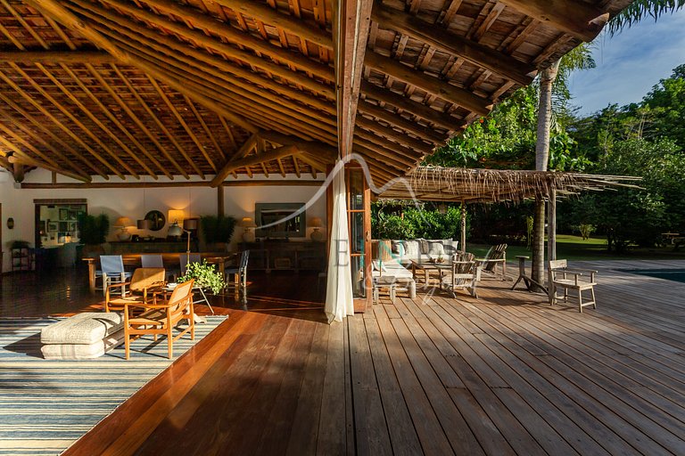 Hermosa casa de 9 habitaciones en Trancoso