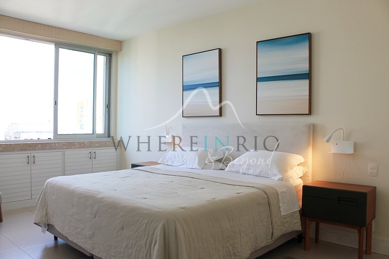 Lindo apartamento apenas uma quadra da Praia de Ipanema