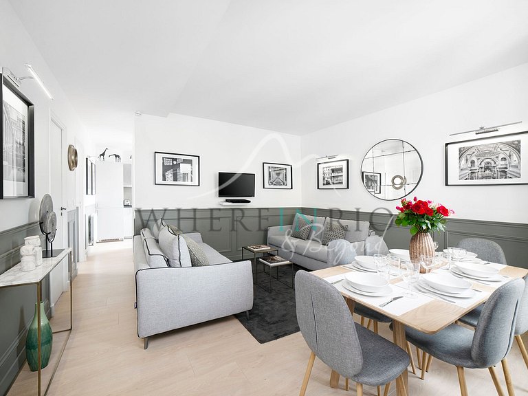 Luxury apartment with 2 bedrooms for seasonal rental in Pari