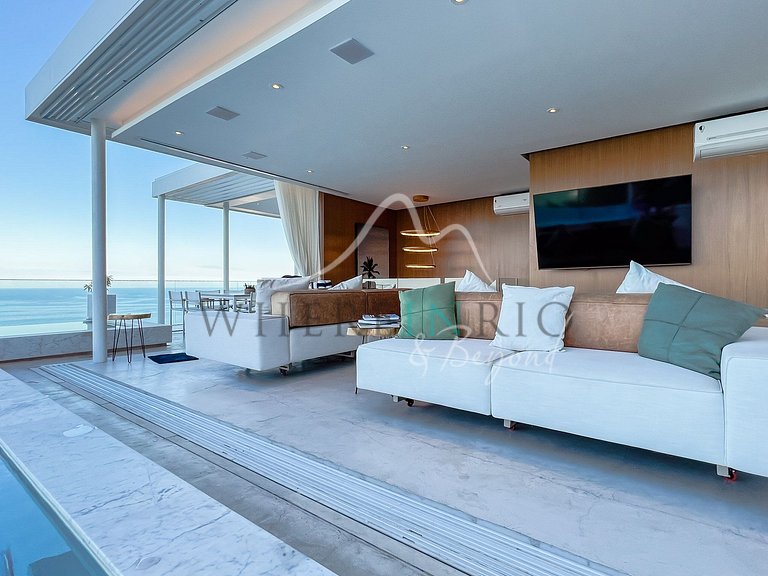 Luxury Duplex Penthouse with Infinity Pool