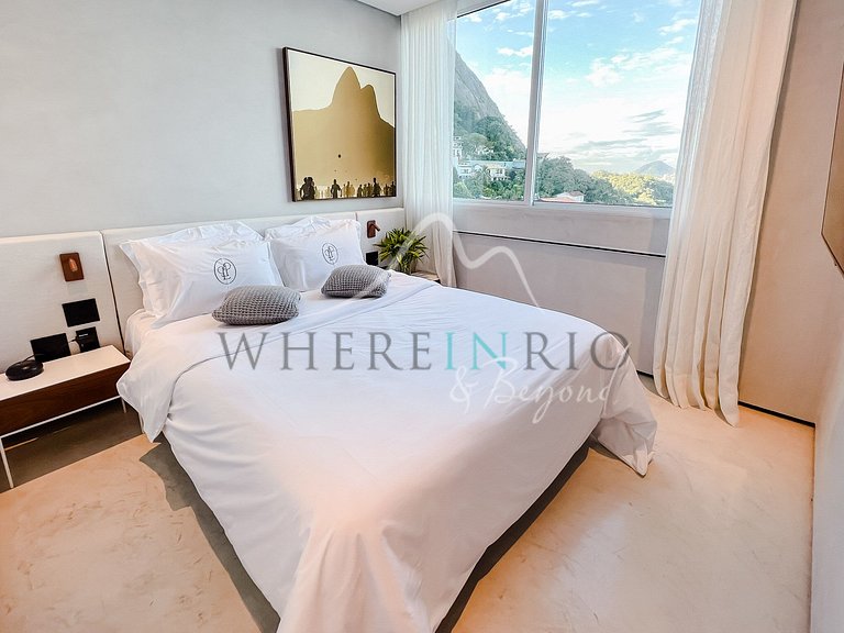 Cobertura Duplex de Luxo com Piscina Infinita