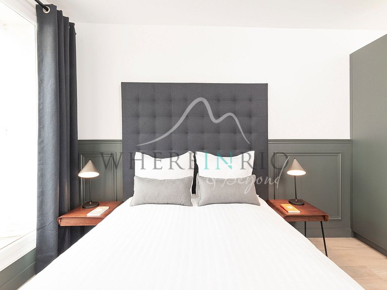 Luxury 4-bedroom apartment in Paris