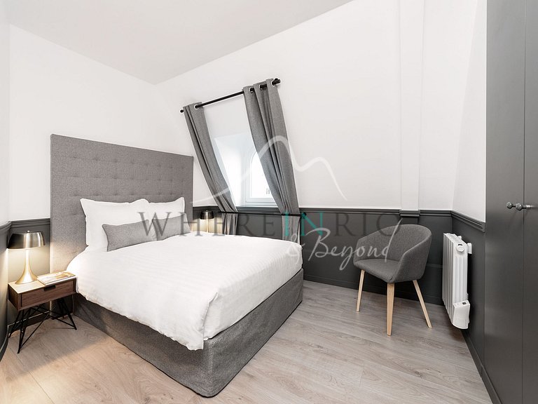 Apartamento de luxo com vista para a Torre Eiffel
