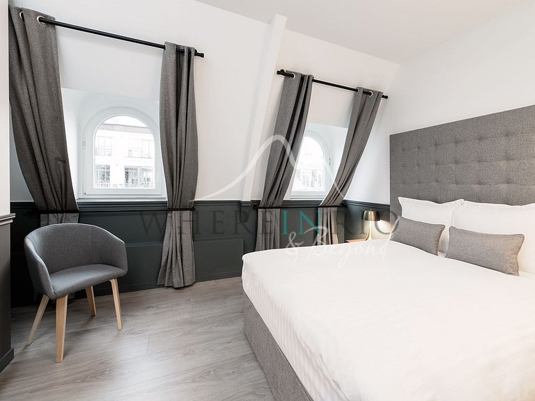 Apartamento de luxo com vista para a Torre Eiffel
