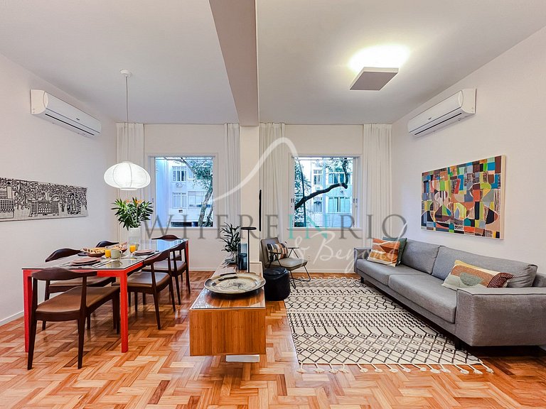 Apartamento reformado com jardim de inverno em Copacabana