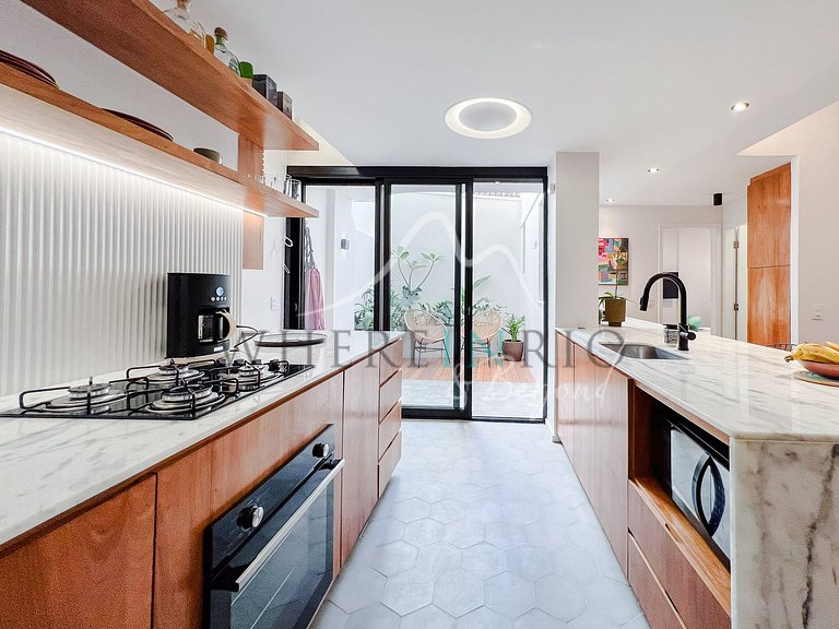 Renovated apartment with winter garden in Copacabana