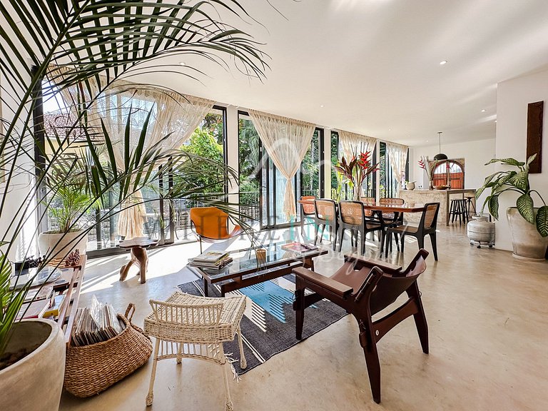 Casa de Artista com Piscina em Santa Teresa