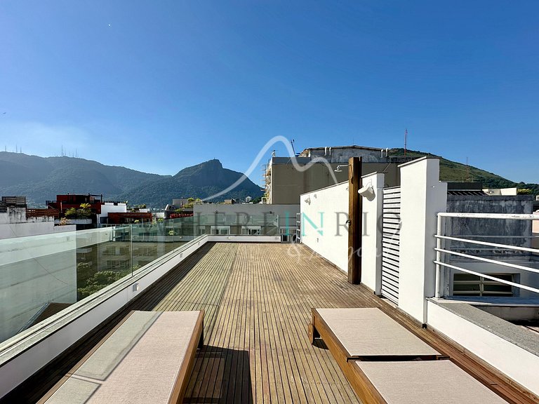 Penthouse triplex rénové à Ipanema