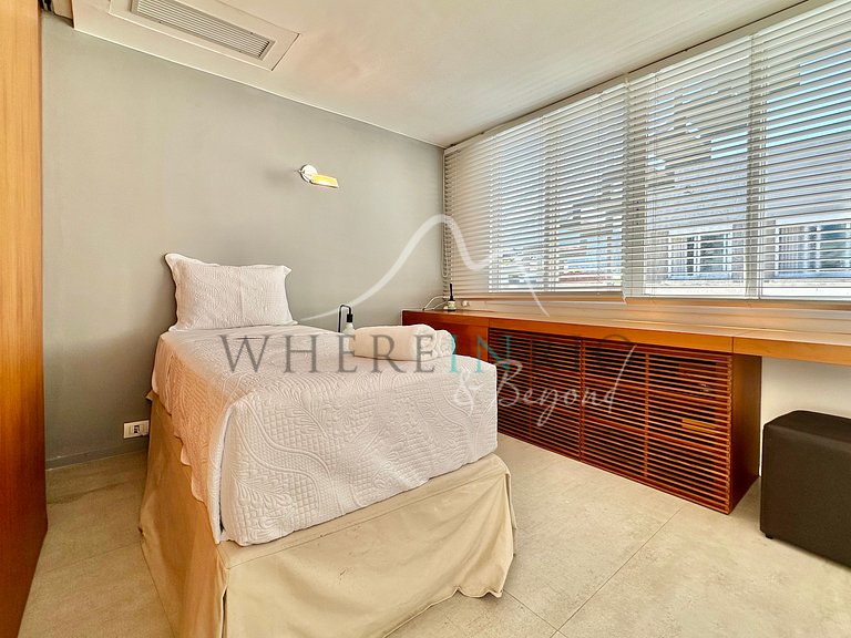 Luxury Triplex Penthouse for Rent in Ipanema
