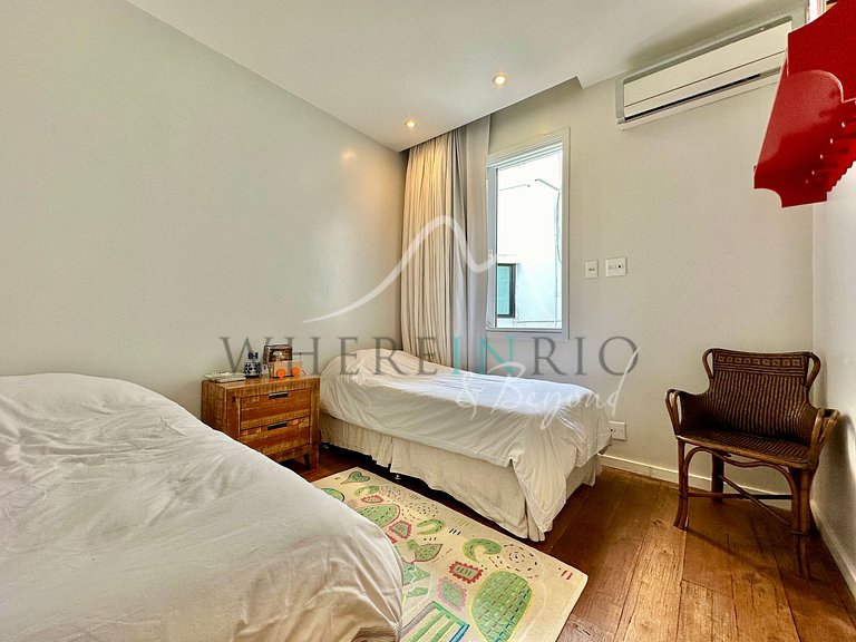 Penthouse avec Piscine et Vue Lagoa