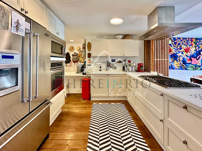 Cobertura com Piscina e Vista Lagoa