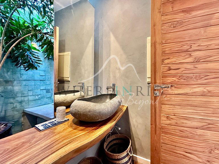 Penthouse avec Piscine et Vue Lagoa