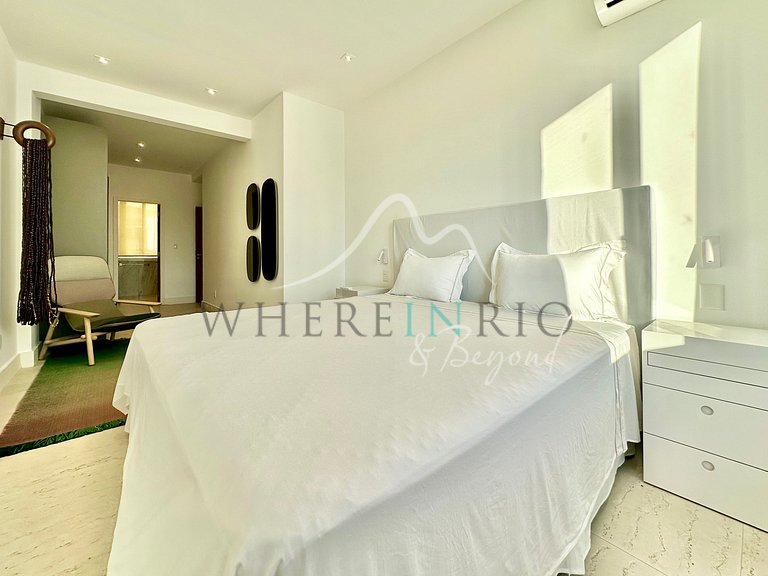 Cobertura Icônica de Luxo na Praia de Copacabana