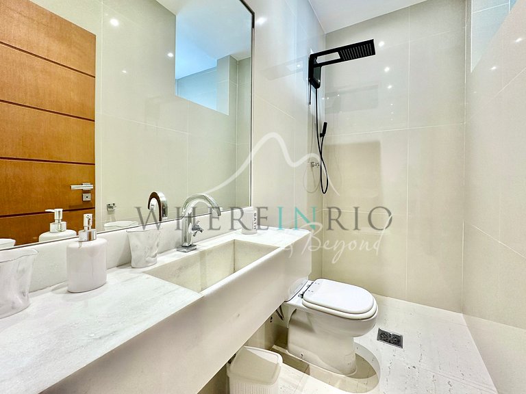 Iconic Luxury Penthouse on Copacabana Beach