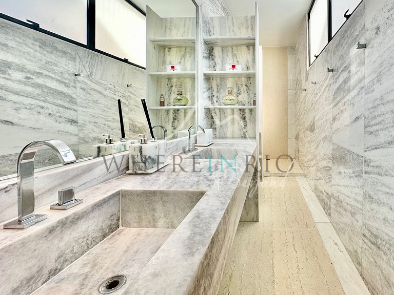 Iconic Luxury Penthouse on Copacabana Beach