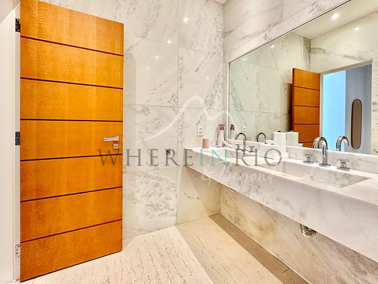 Iconic Luxury Penthouse on Copacabana Beach