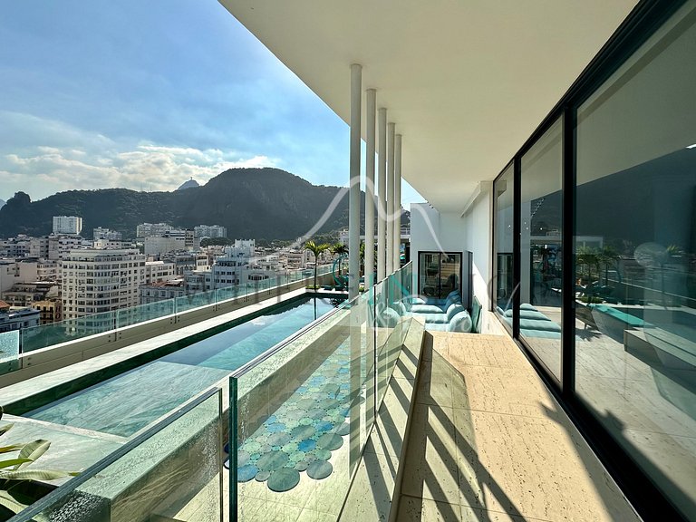 Cobertura vista- mar de alto padrão em Copacabana