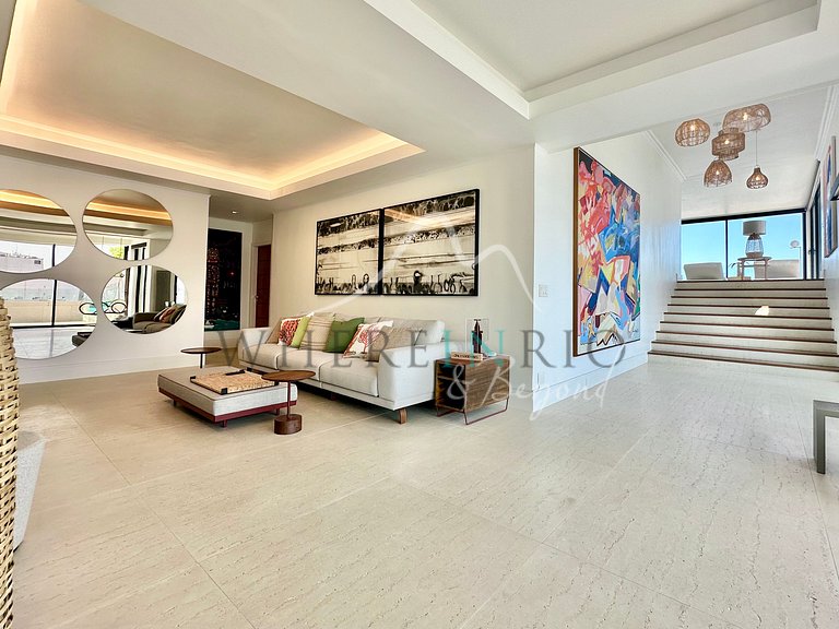 Iconic Luxury Penthouse on Copacabana Beach
