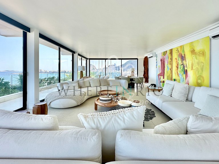 Iconic Luxury Penthouse on Copacabana Beach