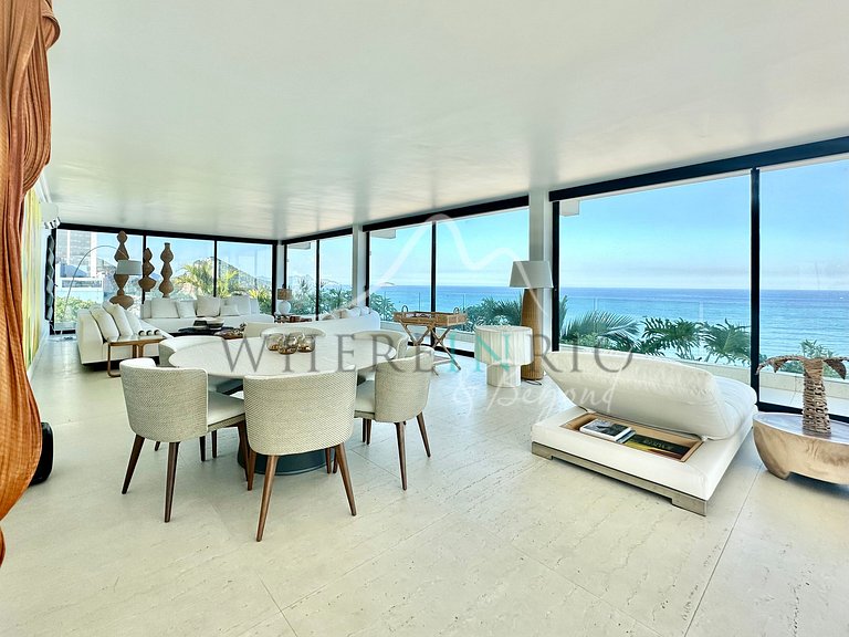 Iconic Luxury Penthouse on Copacabana Beach