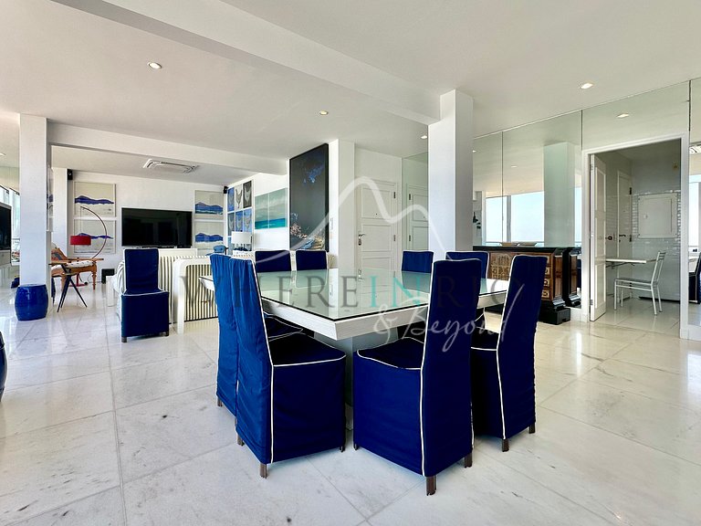 Luxury apartment with panoramic sea view in Arpoador for vac