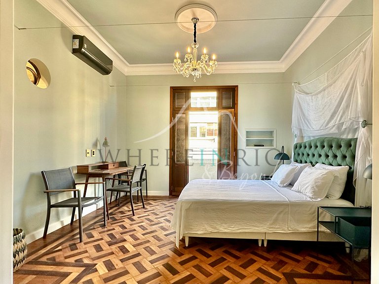 Charmoso apartamento beira-mar em Copacabana