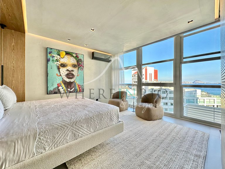 Luxury apartment with Christ the Redeemer view in Ipanema