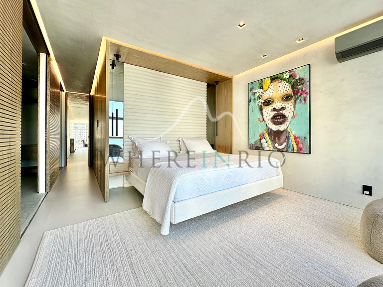 Luxury apartment with Christ the Redeemer view in Ipanema