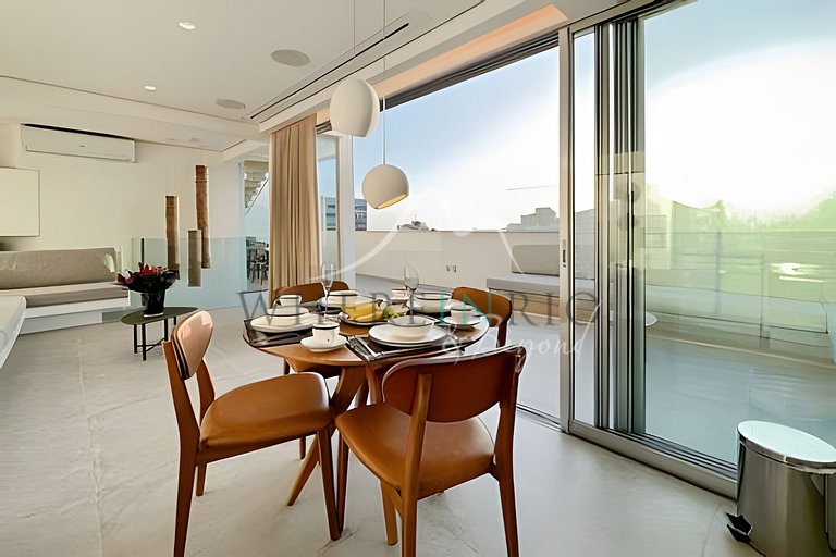 Penthouse Triplex a Louer a Ipanema