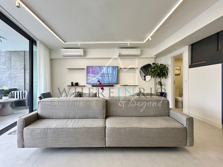 Duplex Penthouse with Pool in Leblon