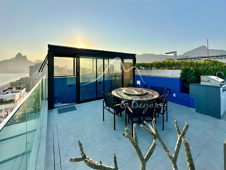 Linda Cobertura Triplex com vista-mar em Ipanema