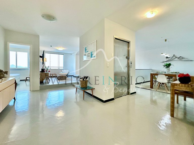 Apartamento com Vista para o Mar em Copacabana