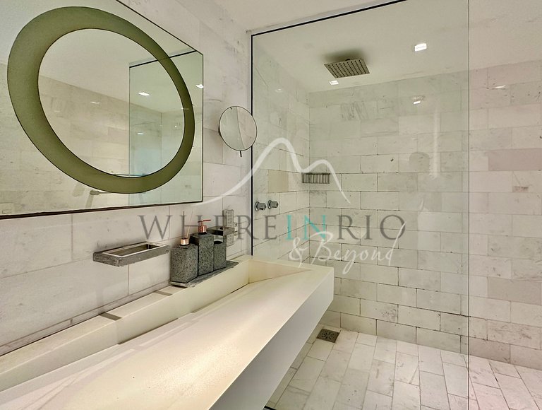 Casa de luxo com piscina infinita para aluguel de férias em