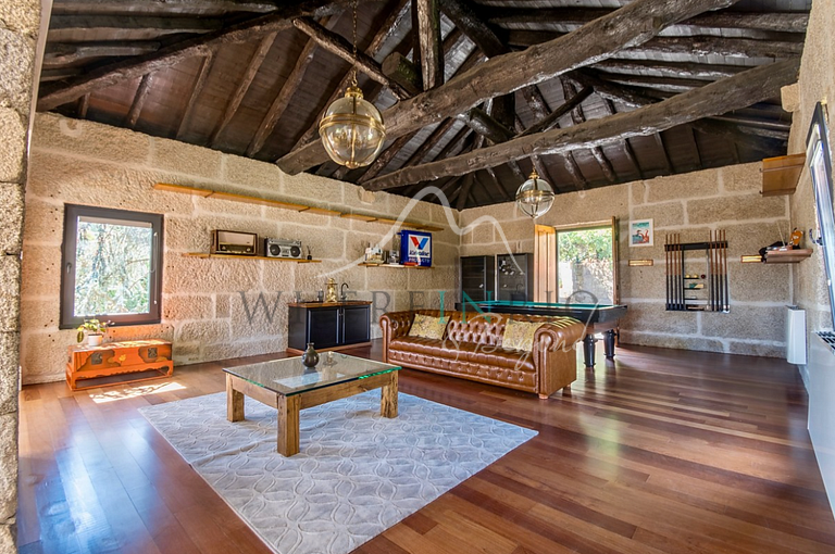 High-End Farmhouse in Douro