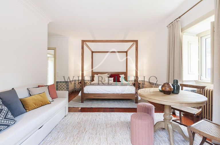 Hermosa finca con cuatro casas en Arrábida