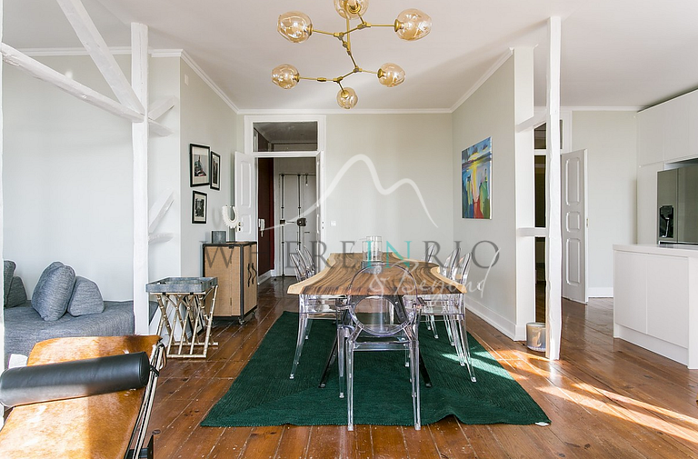 Beautiful Apartment Overlooking the Tagus River