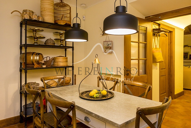 Villa with Breathtaking Views in Sintra