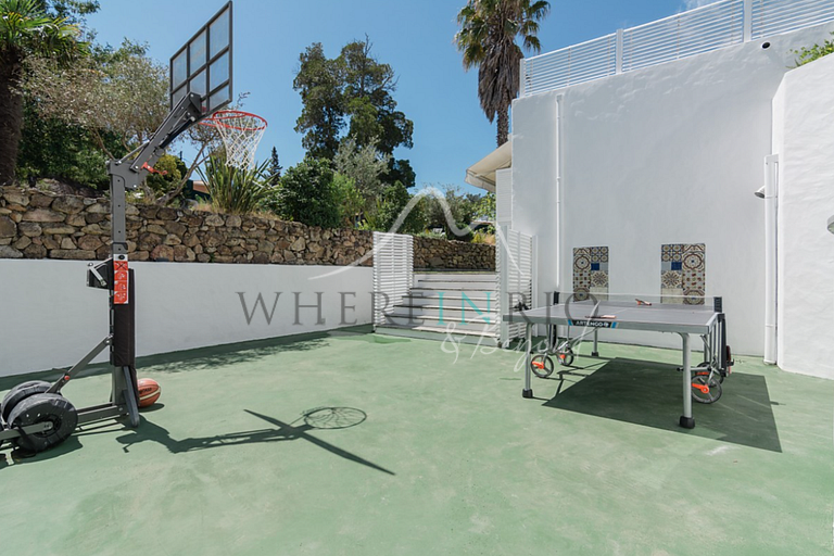 Beautiful and exclusive villa in Estoril