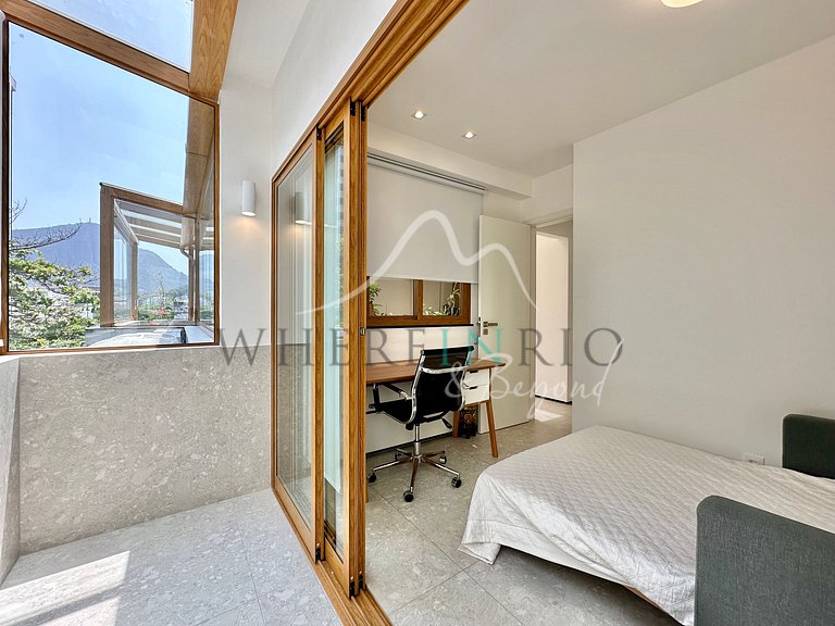 Luxury Penthouse for Seasonal Rental in Ipanema