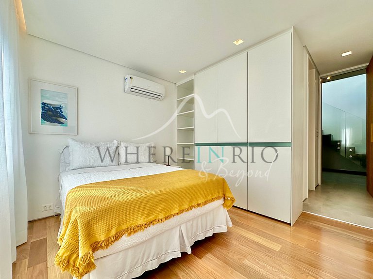 Luxury penthouse with pool in Copacabana