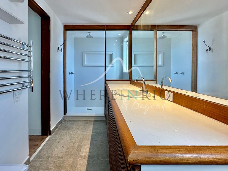 Penthouse in a quiet street in Gávea