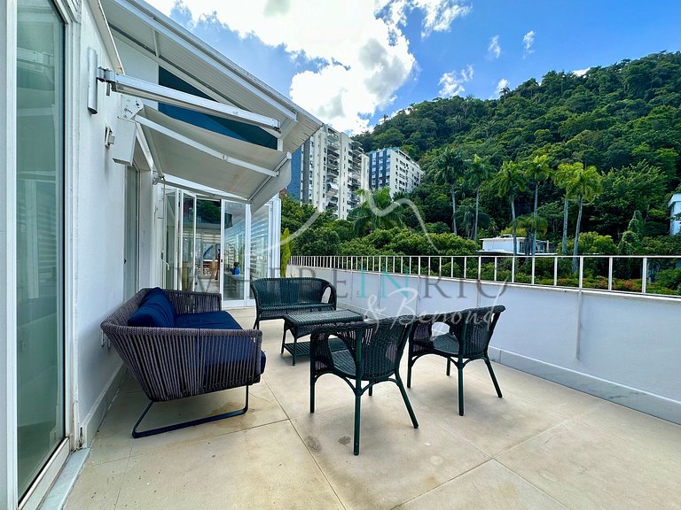 Penthouse in a quiet street in Gávea