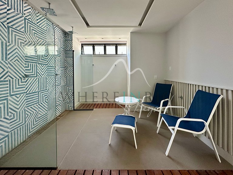 Renovated apartment in Ipanema with sea view