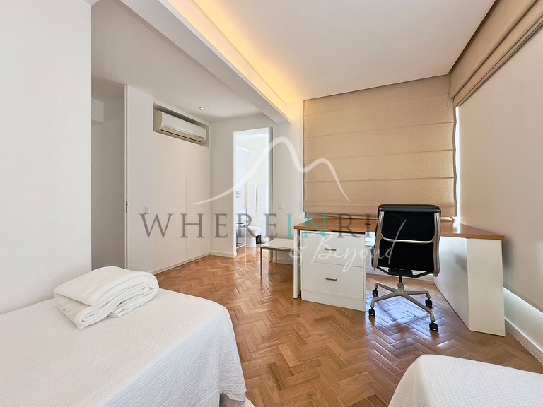 Ático Dúplex con Vista al Mar y Balcón en Arpoador