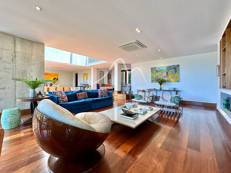 Casa de Luxo em Meio à Natureza em São Conrado