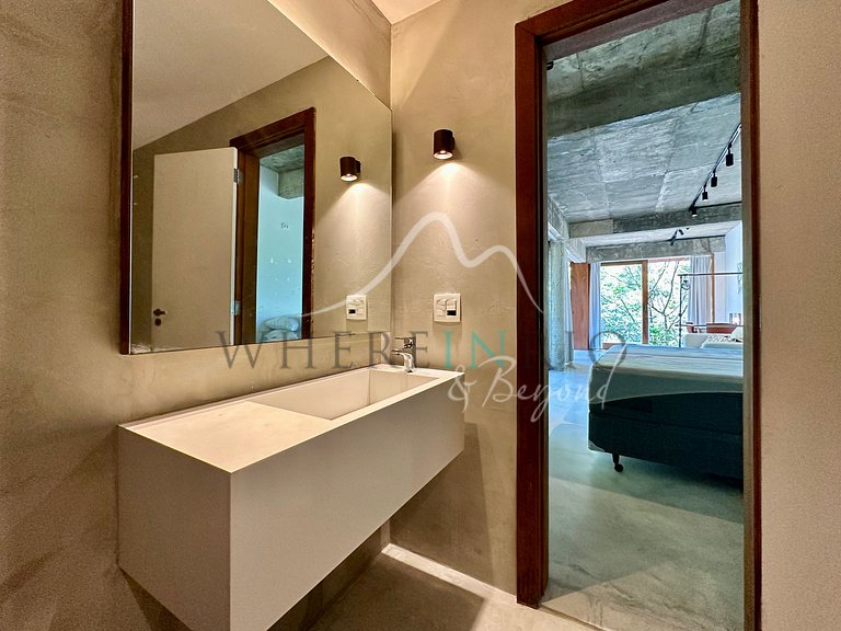 Luxury Home Surrounded by Nature in São Conrado