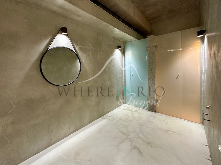 Luxury Home Surrounded by Nature in São Conrado