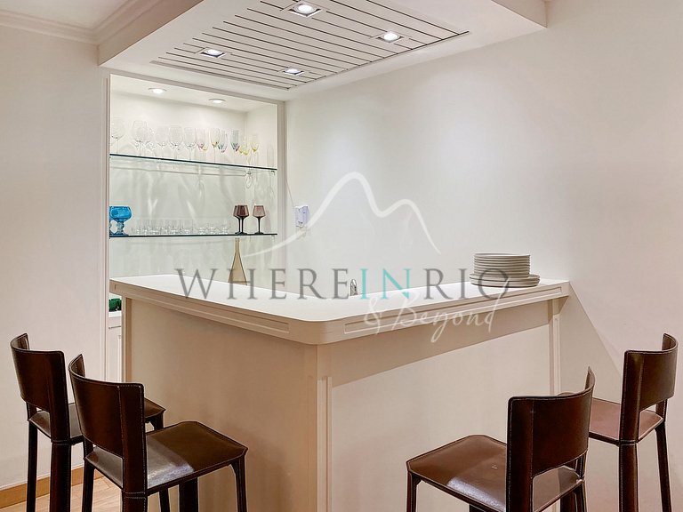 Apartamento con 2 Habitaciones y Vista al Mar en Ipanema
