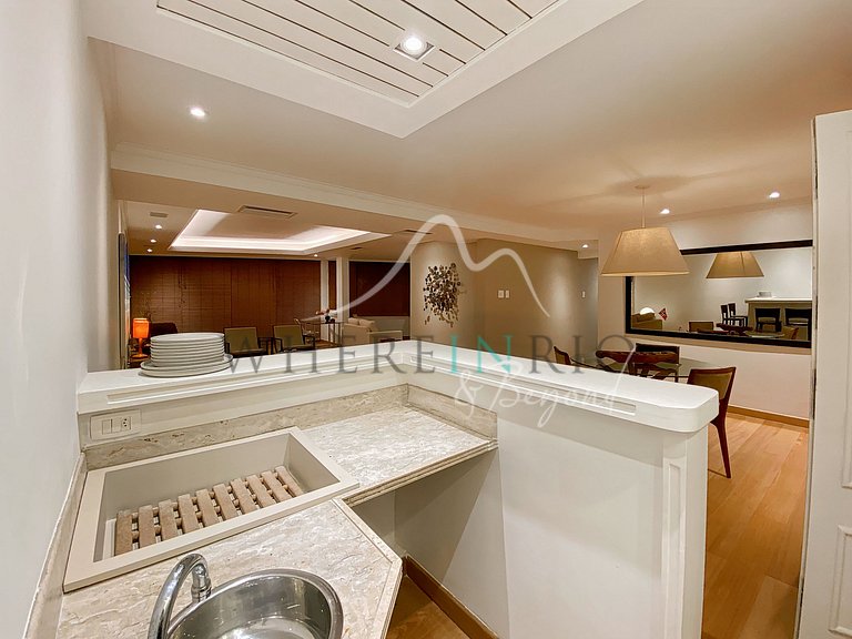 Apartment with 2 Bedrooms and Sea View in Ipanema